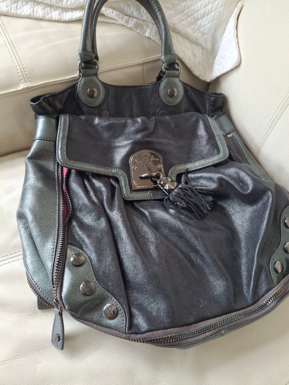 Betsey Johnson black hobo bag
